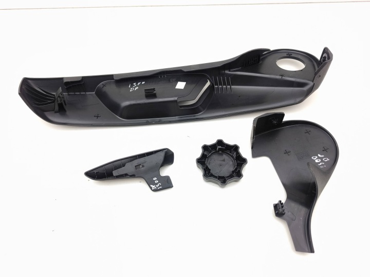 SKODA ENYAQ IV 2023 PLASTIQUE SIÈGES 654881318A