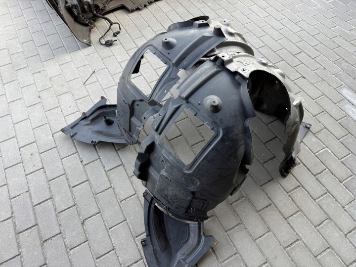 PASSAGE DE ROUE AVANT DROIT BMW 1 F20 7260710 7241848