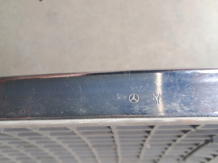 CALANDRE GRILLE MERCEDES W124 E-KLASA 93-97 1248880323