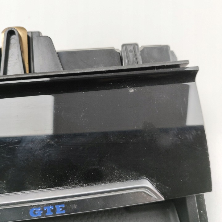 VOLKSWAGEN PASSAT B8 2018 BOÎTE À GANTS TABLEAU DE BORD INSTRUMENTATION
