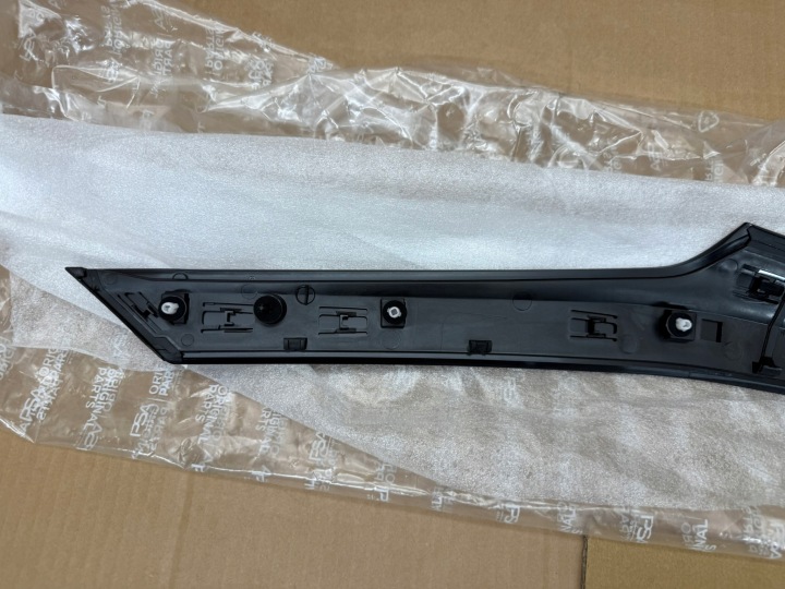 OPEL CORSA F MOULURE GARDE-BOUE ARRIÈRE DROITE ARRIÈRE 39180812