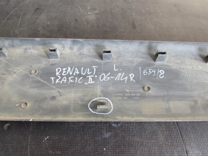 MOULURE GAUCHE RENAULT TRAFIC II 06-14R 8200036081