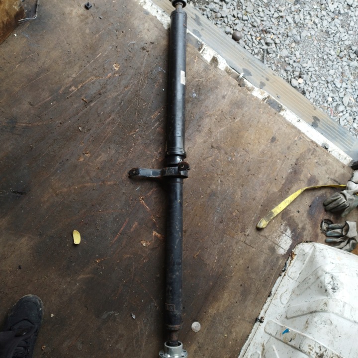 ARBRE DE TRANSMISSION AUDI A5 8T0521101D