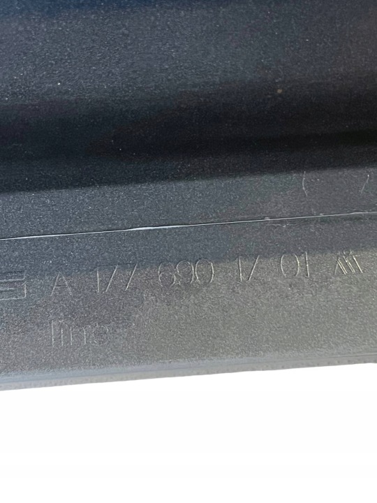 MOULURE SEUIL GAUCHE MERCEDES A CLASSE 177 AMG 18-