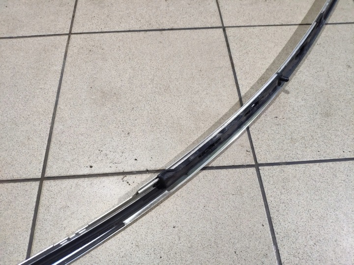 BAGUETTES TOITS CHROME AUDI A8 D4 4H0853704A 4H0853704A DROITE GAUCHE MOULURE