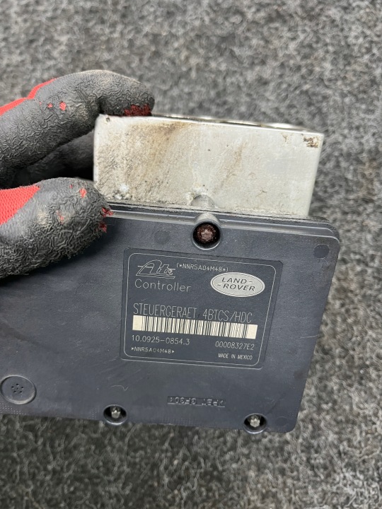 LAND ROVER 2.5 V6 POMPE CONTRÔLEUR ABS 00008327E2 SRB500240