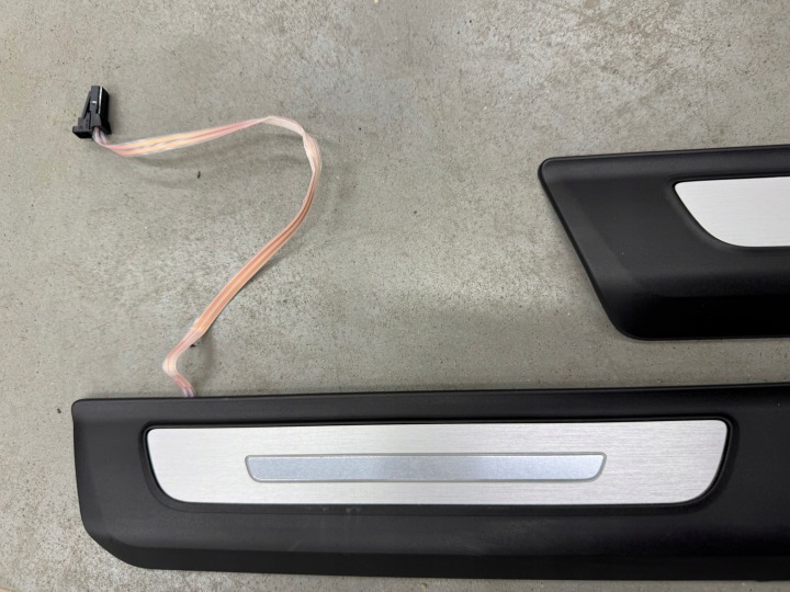 MOULURE SEUIL REVÊTEMENT INTÉRIEURE AUDI Q7 4M S-LINE LED ENSEMBLE PARFAIT