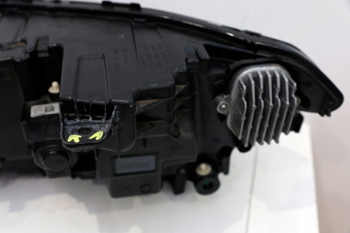 VOLVO XC90 II PHARE AVANT DROITE AVANT COMPLET LED 31655808 EUROPE 2015–2023