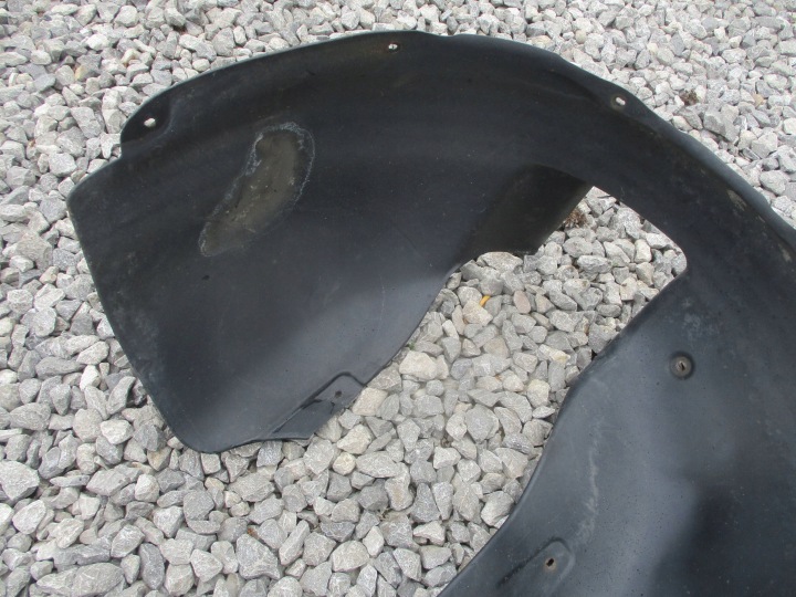 PASSAGE DE ROUE DROIT AVANT VOLKSWAGEN TIGUAN 5N0805912A