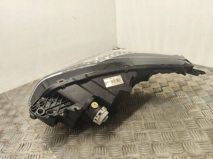 PHARE DROITE AVANT PEUGEOT 508 90071083 2.0L DIESEL 2015