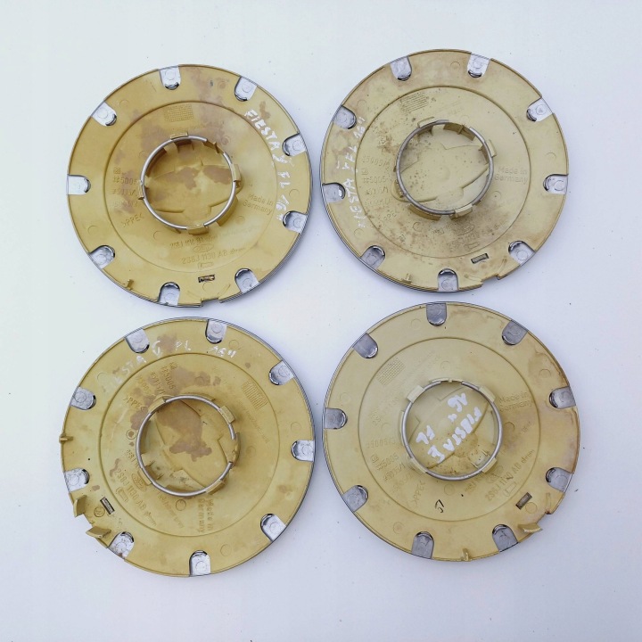 COUVERCLE BOUCHONS VERS JANTES R16 FORD FIESTA 5 V 2S6J1130BA NR105 JEU