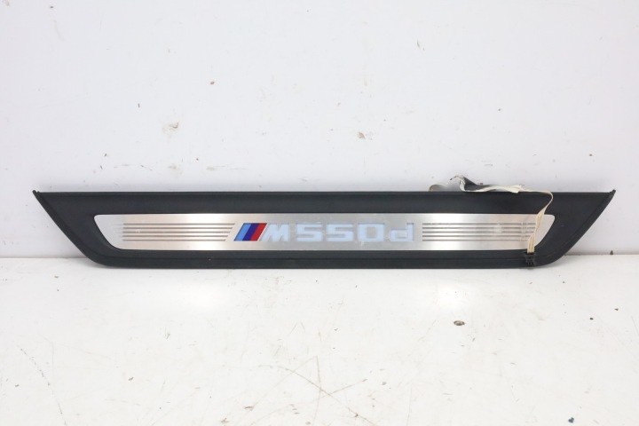 BAGUETTES SEUIL DÉCORATIF RÉTROÉCLAIRÉ BMW G30 G31 M550D