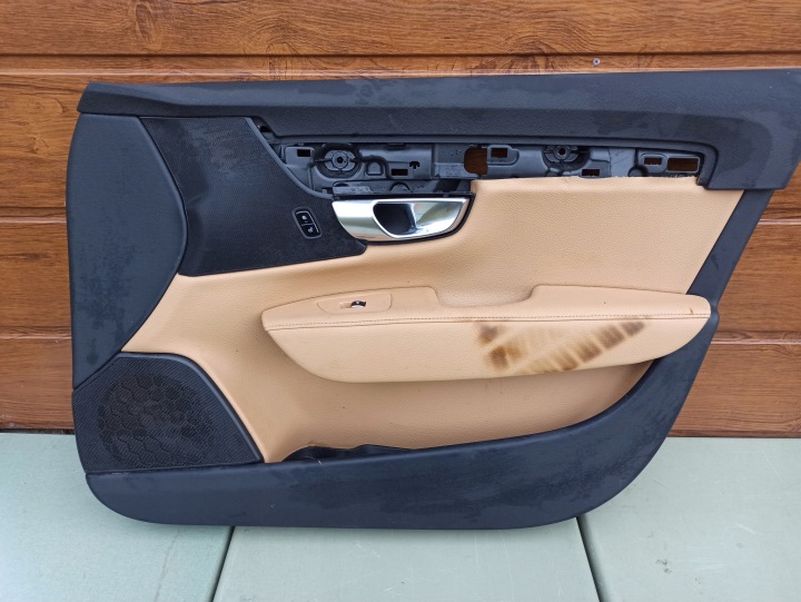 GARNITURE PORTES CUIR VOLVO S90 II LONG L541