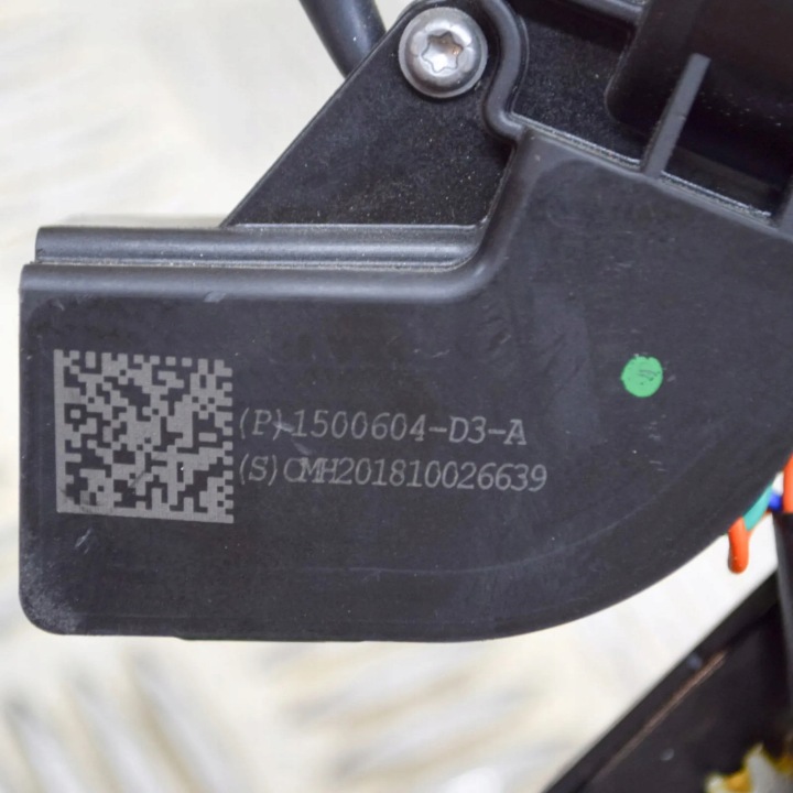 SERRURE COUVERCLES DE COFFRE COUVERCLES DE COFFRE TESLA MODÈLE Y 1500604D3A 13587398 340KW 2020