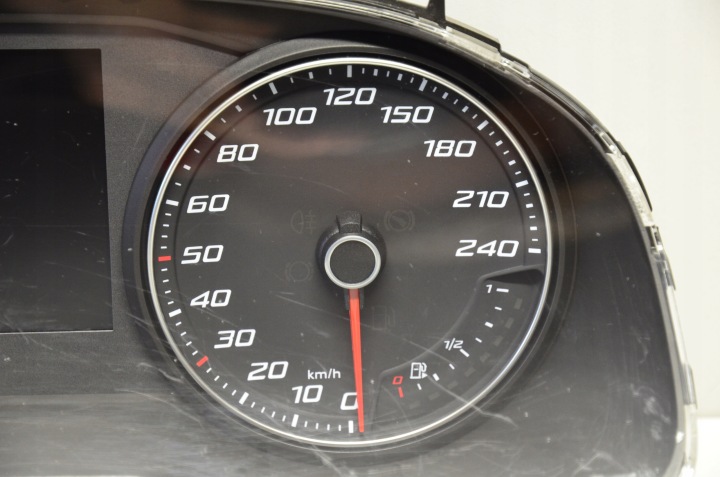 SEAT IBIZA V 2017 COMPTEUR 6F0920740 04C907309AT