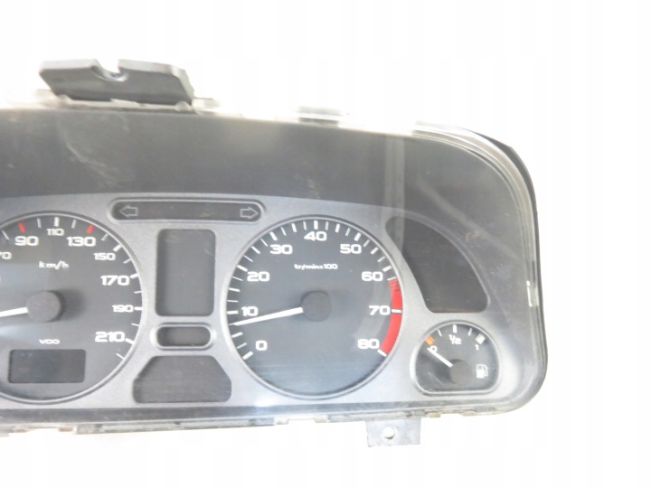 COMPTEUR PEUGEOT 306 1.4 9636737880 110008808102