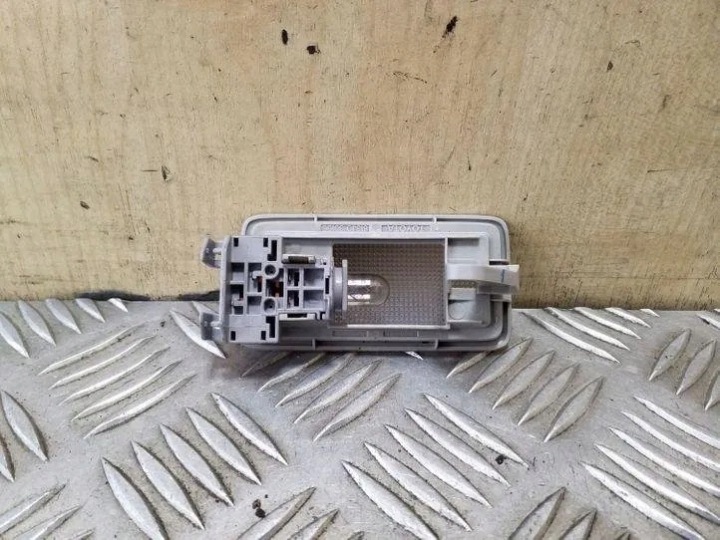 PIÈCES INTERNE LEXUS IS II (GSE2_, ALE2_, USE2_) 8134030100 2.2L