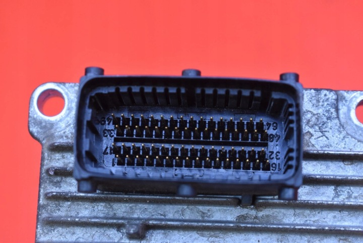 CONTRÔLEUR ORDINATEUR MOTEUR 55352666 5WK91740 OPEL VECTRA C 1.8 16V 122 KM