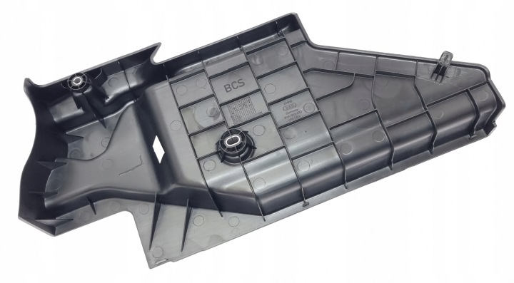 PROTECTION COUVERCLES DE COFFRE GAUCHE AUDI Q2 81A 81A863423