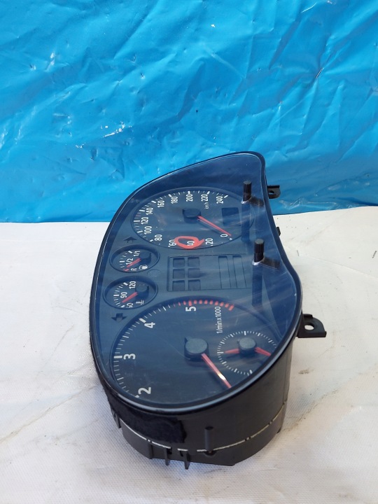 COMPTEUR COMPTEUR A3 8L 1.9 TDI 8L0919860