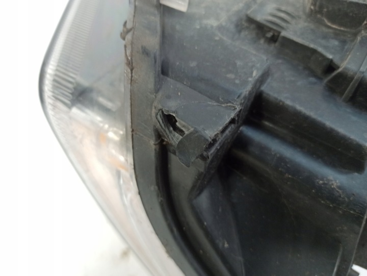 FORD FOCUS II PHARE DROIT AVANT 084311169R 1480979