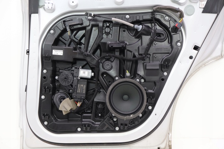 VOLVO XC90 II PORTES DROIT ARRIÈRE 711-16