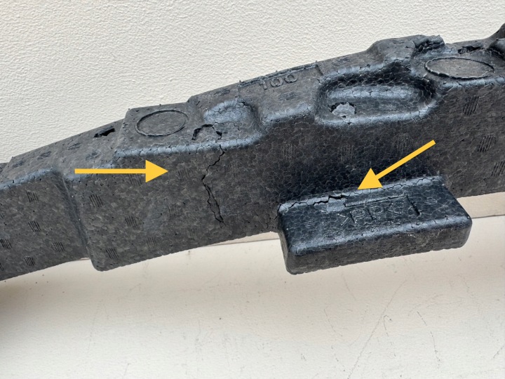 LEXUS UX 18R- AMORTISSEUR MOUSSE PARE-CHOCS AVANT 52611-76080