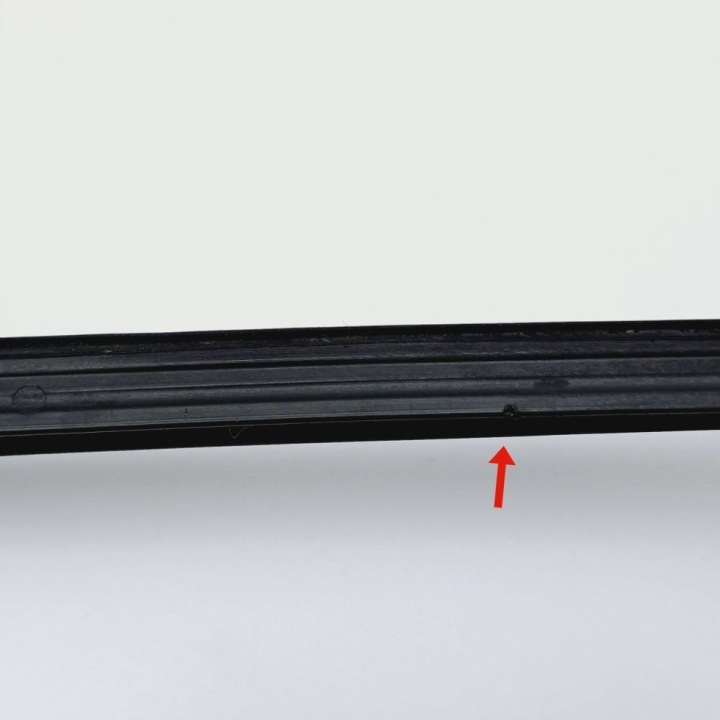 MOULURE PARE-BRISE DROIT AVANT VW TOURAN I 1T0854328C NR339