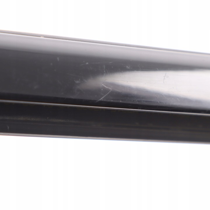 BMW F44 MOULURE VITRES AVANT DROITE 7483131