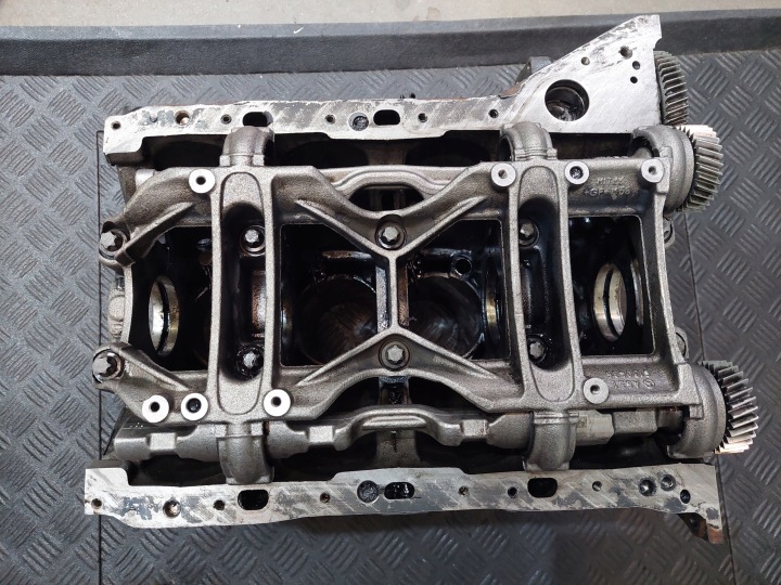 BLOC MOTEUR R6510111501 ARBRES MOTEUR 651921 MERCEDES C 300 W205 2.2 D CDI