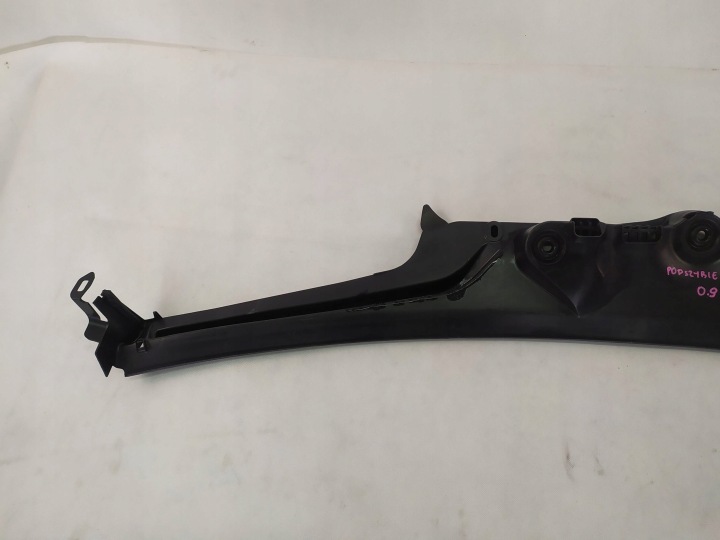 DOUBLURE DE PASSAGE DE ROUE MERCEDES-BENZ E-KLASA W213 A2138308703