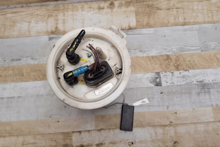 POMPE RÉSERVOIR CARBURANTS VW JETTA III (1K2) 1K0919051 1.6L GASOLINE 75KW 2008