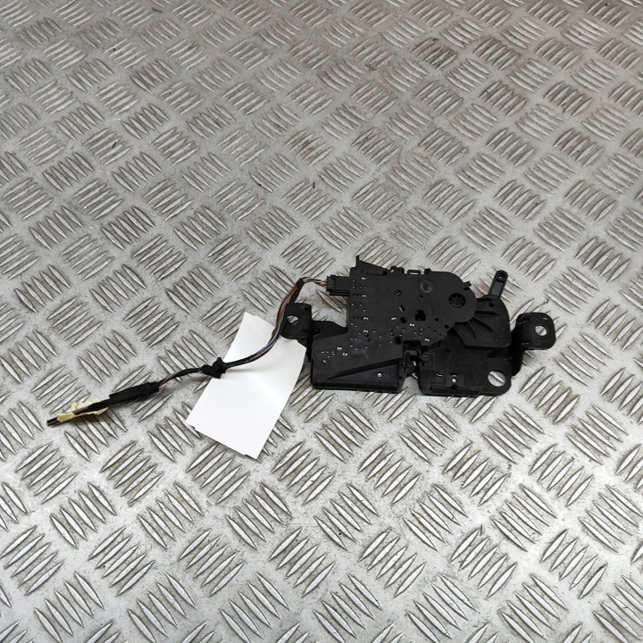 BMW 2 F44 2023 SERRURE COUVERCLES DE COFFRE ARRIÈRE COUVERCLES DE COFFRE