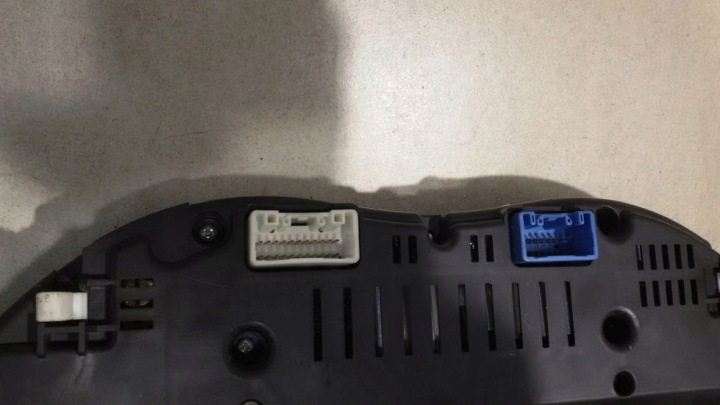 COMPTEUR TABLEAU DE BORD TOYOTA AVENSIS T25 2.0 D4D 2574300150 8380005631