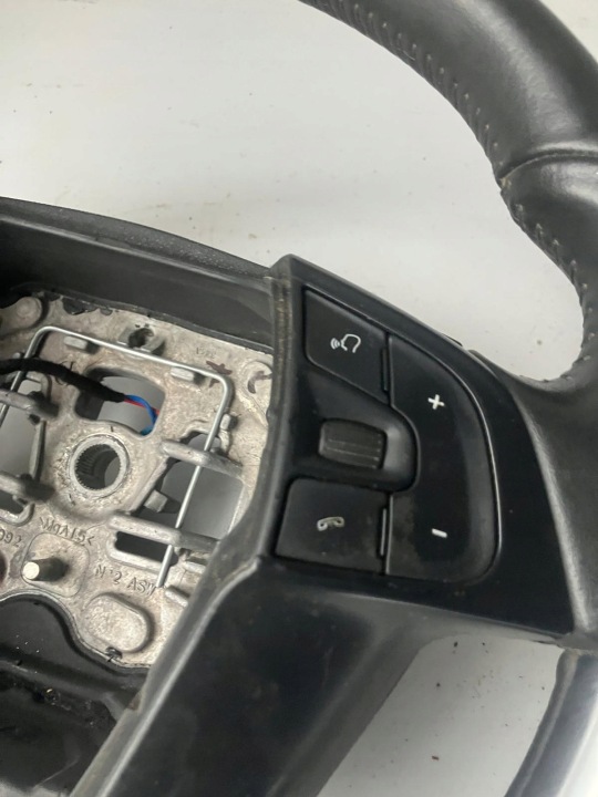 VOLANT CUIR MULTIFONCTION CITROEN C4 PICASSO II LIFT 98167370ZD