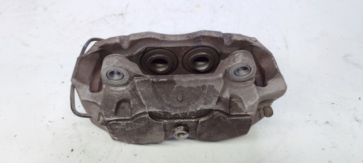 AUDI A6 C8 ÉTRIER DE FREIN DE FREIN DROIT AVANT 4K06AC