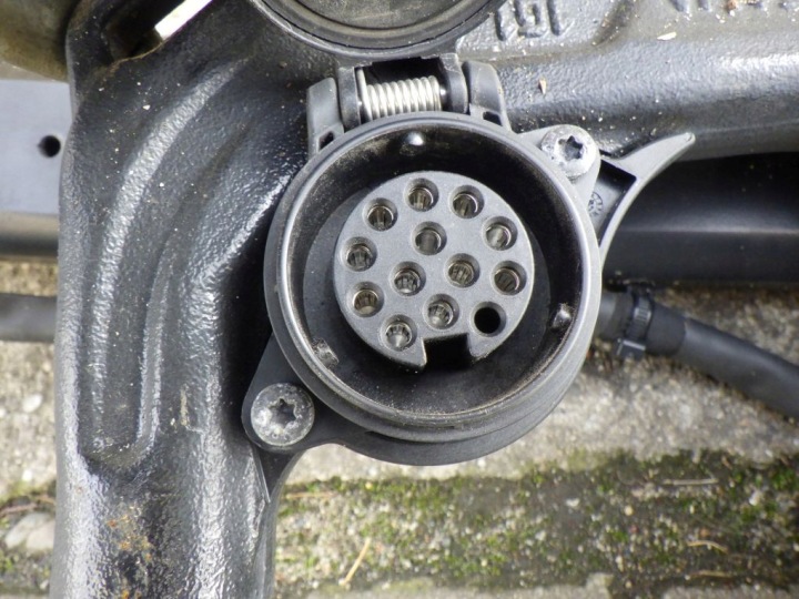 AUDI A6 C8 4K0 4K0800491H CROCHET ATTELAGE ÉLECTRIQUE