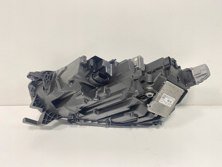 PHARE DROITE AVANT COMPLET LED SKODA OCTAVIA IV 4 5E4 2019-