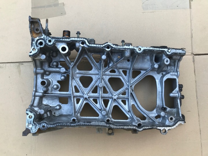 FORD TRANSIT 2.0 TDCI ECOBLUE SUPPORT CUVETTES HUILEUSE GK2Q-6U004-AD