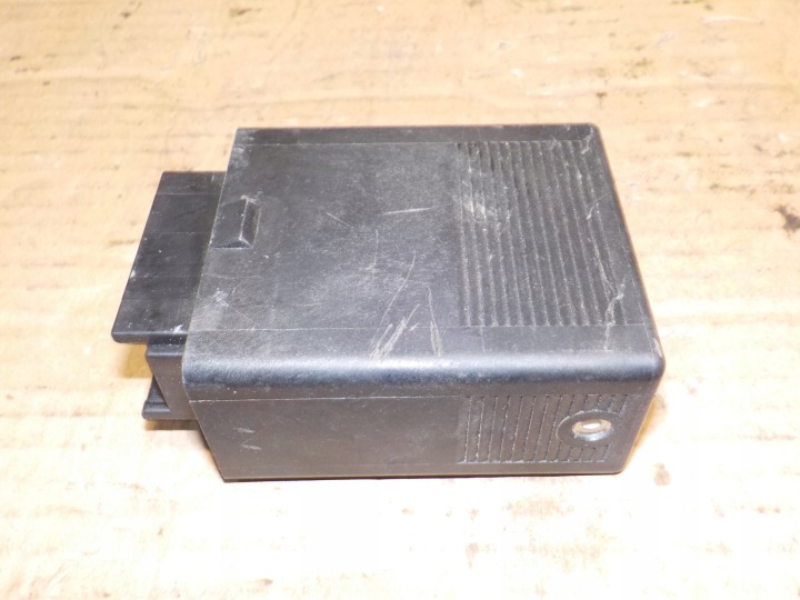 MERCEDES ESSENCE ATEGO RELAIS MODULE CONTRÔLEUR A0205451332