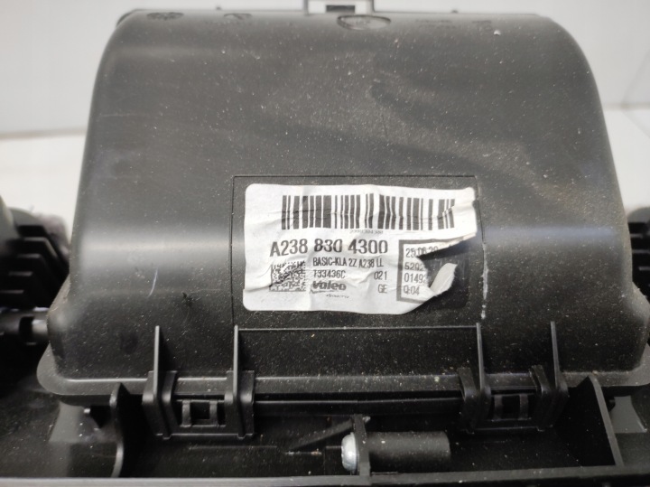 MERCEDES-BENZ OE A2388304300 CHAUFFAGE