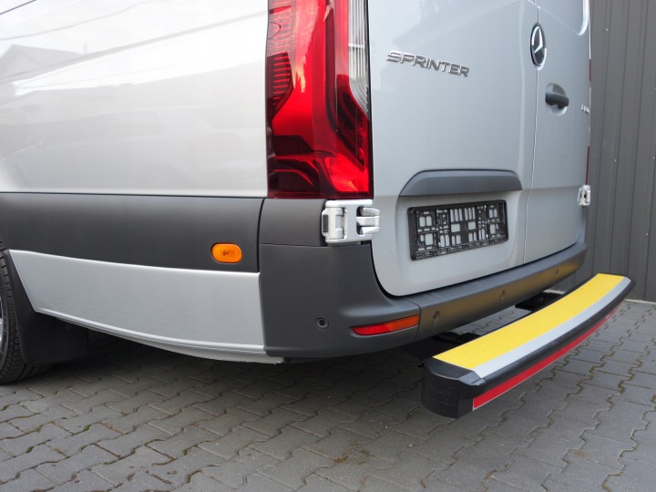 DEGRÉ ARRIÈRE PARE-CHOCS MERCEDES SPRINTER 907 RHINO IMS05