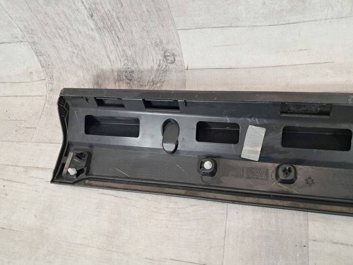 AUDI Q3 83A MOULURE REVÊTEMENT PORTES DROIT AVANT AVANT 83A853960A