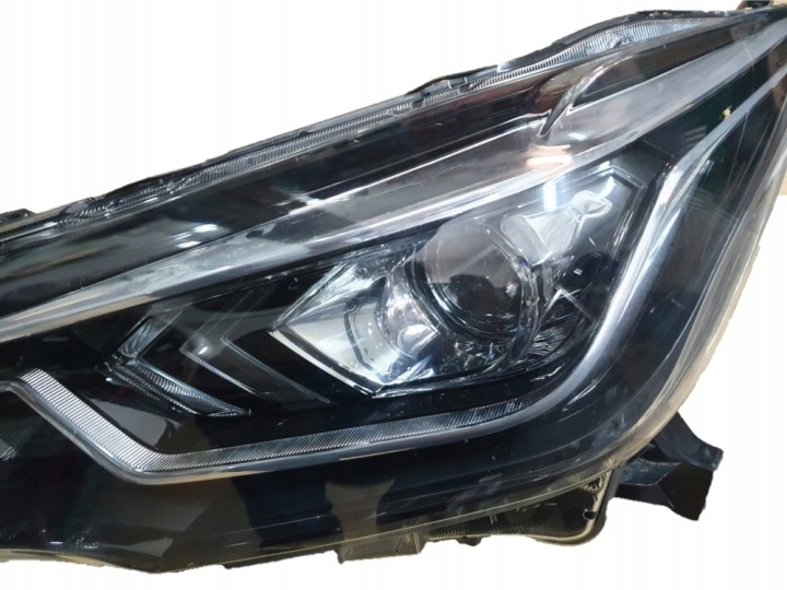 MICRA K14 PHARE AVANT COMPLET LED DROITE ENDOMMAGÉE