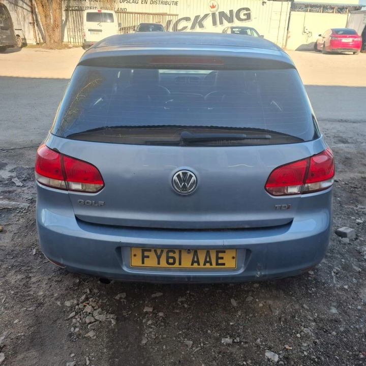 VOLKSWAGEN GOLF BOÎTE FUSIBLES 2011 1.6L 1K0937125D 1K0937125D, 0-1