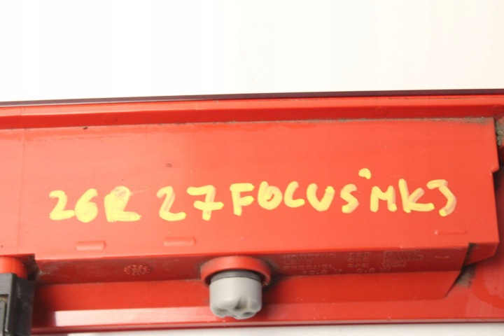 FORD FOCUS MK3 HAYON 2010R- TROISIÈME LANTERNE STOP PIED CONNECTEUR