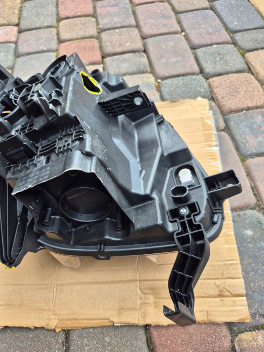 PHARE GAUCHE AVANT ORIGINAL 260602989R SMART FORFOUR II