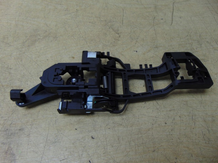 SUPPORT FIXATION POIGNÉES FORD TRANSIT CUSTOM 21R