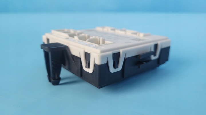 MERCEDES W206 MODULE CONTRÔLEUR PORTES A2069004717