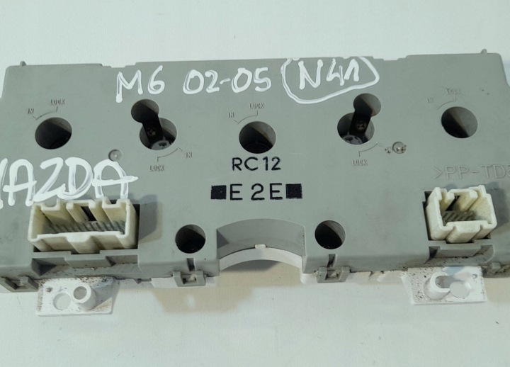 MAZDA 6 GG GH 2002-2005 PANNEAU CLIMATISATION CHAUFFAGE (N41)